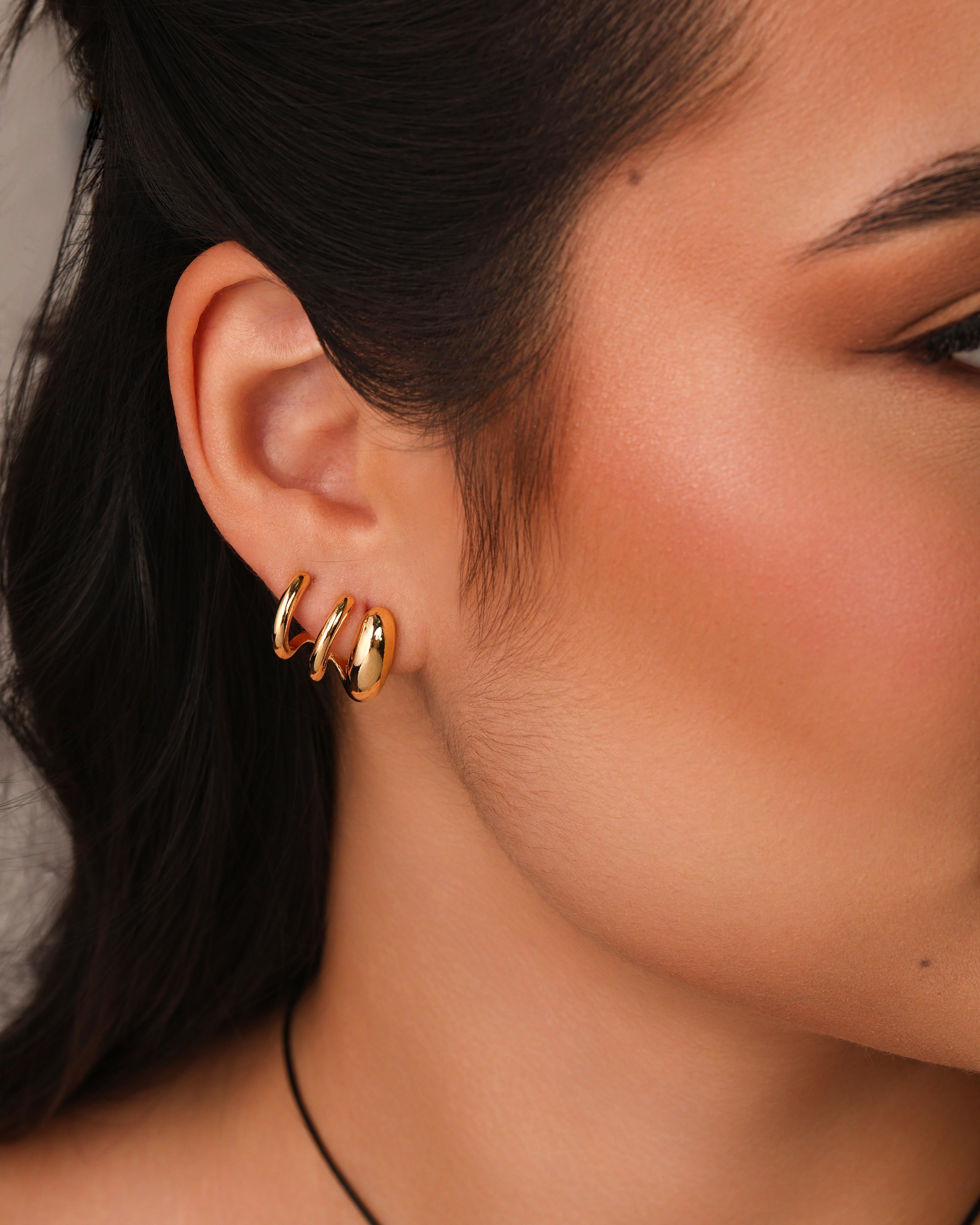 Ear Cuff Três Filetes Lisos | Dourado